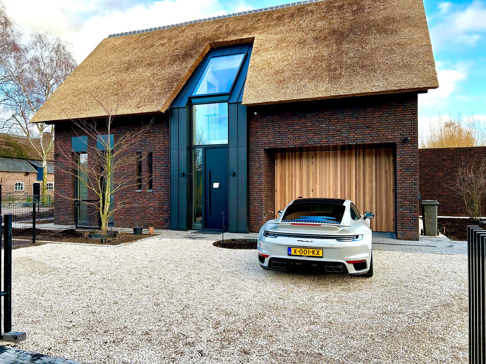 WhatsApp Image 2025 10 03 at 08.37.34